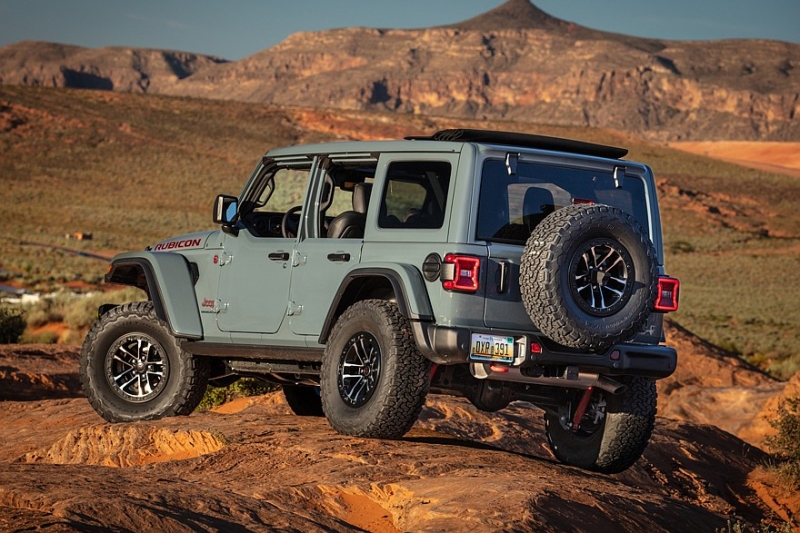 Jeep Wrangler получил обновки к 2025 модельному году: изменения коснулись техники